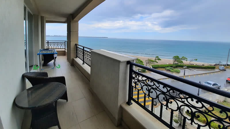 sea apartment pomorie bulgaria airbnb