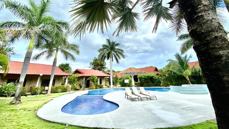 best-airbnb-in-santa-cruz-costa-rica.jpg (154 KB)