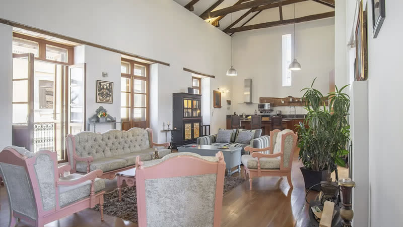 airbnb historic city center quito