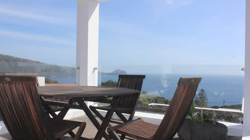 oceanview apartment airbnb faial azores