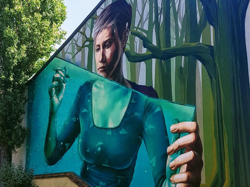 mural street art bucharest romania