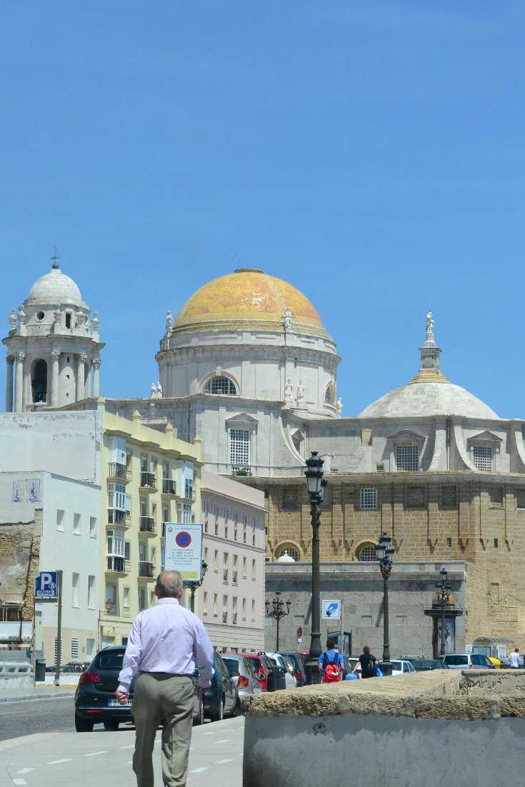 Cadiz Carnival 2020 - One of Spain's largest festivals