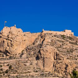Santa Barbara Castle Tour & Traditional Lunch